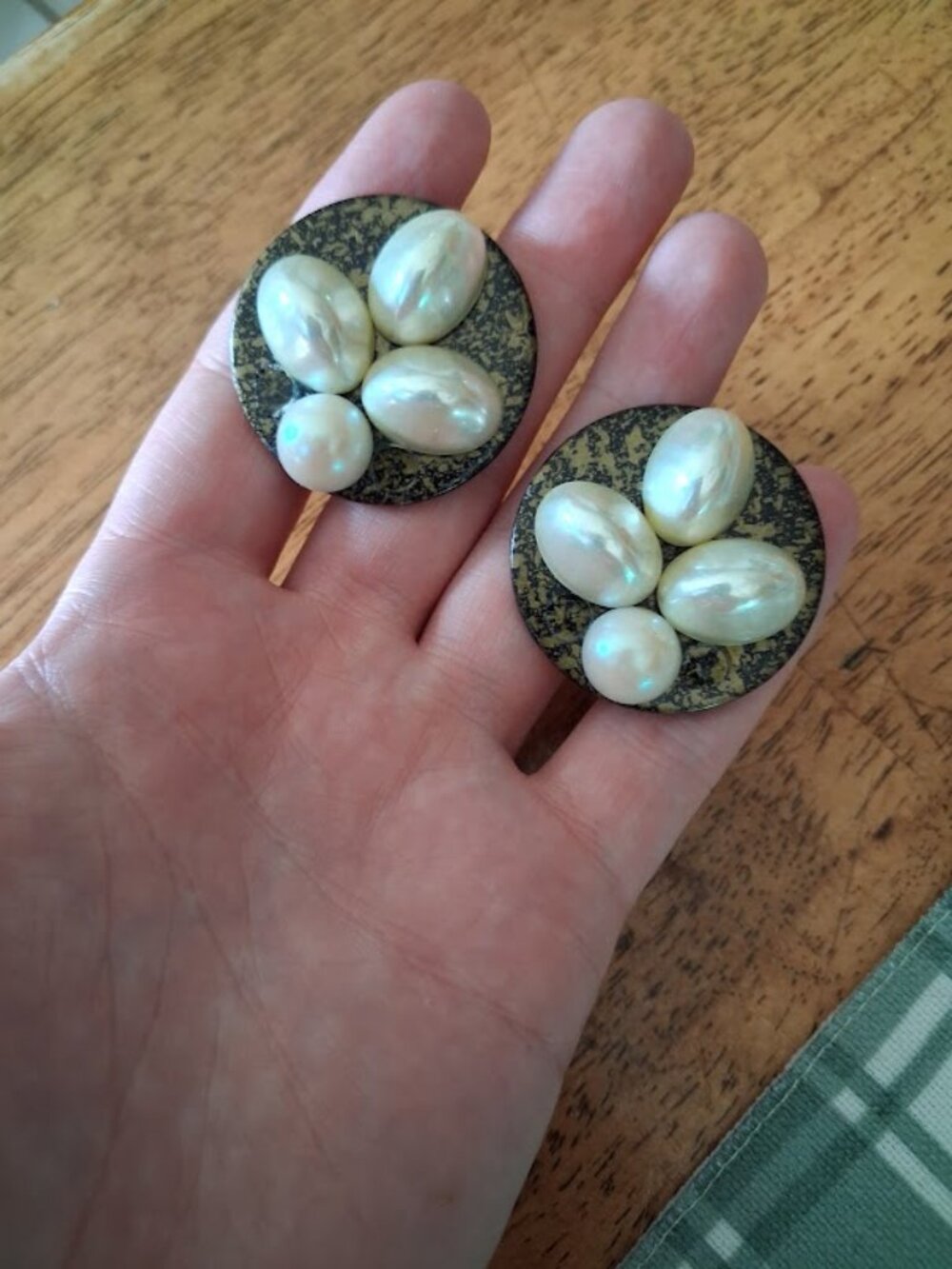 Retro style clip on earrings